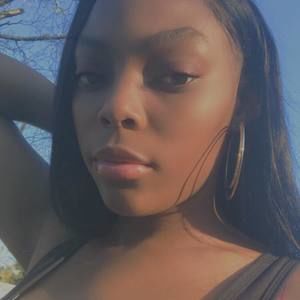 Meet your Posher, Gabrielle